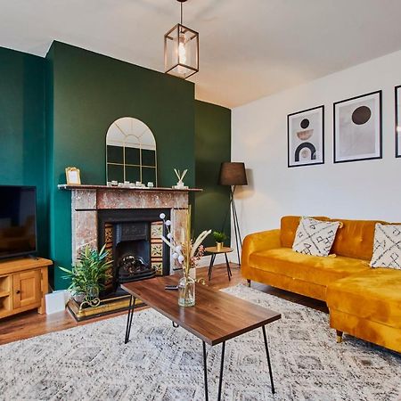 גטשהד Stylish 2 Bedroom Flat - Close To Newcastle City Centre מראה חיצוני תמונה