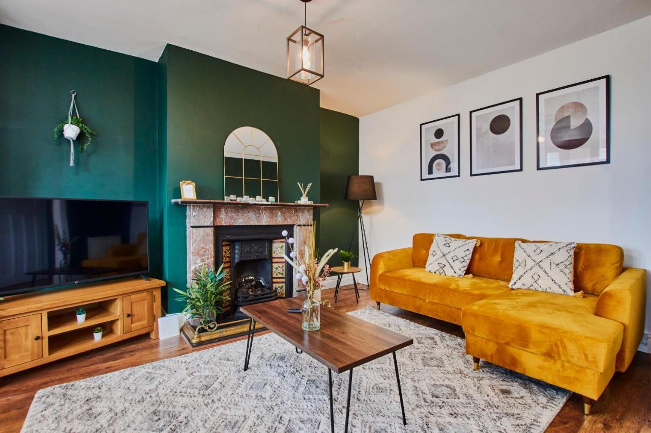 גטשהד Stylish 2 Bedroom Flat - Close To Newcastle City Centre מראה חיצוני תמונה