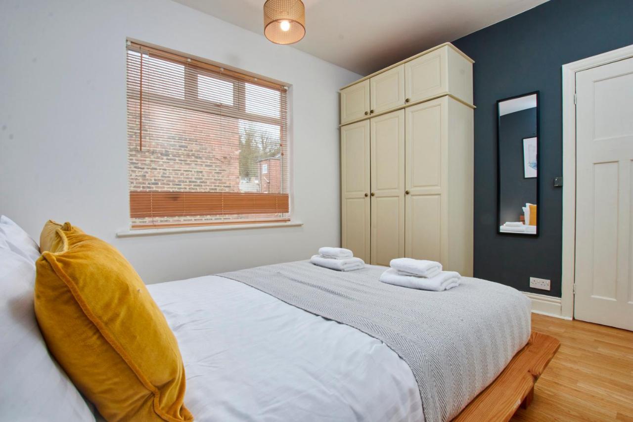 גטשהד Stylish 2 Bedroom Flat - Close To Newcastle City Centre מראה חיצוני תמונה