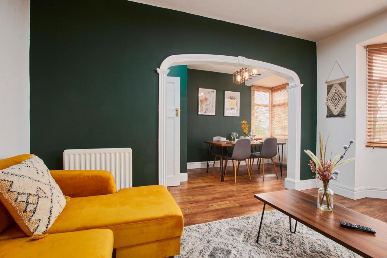 גטשהד Stylish 2 Bedroom Flat - Close To Newcastle City Centre מראה חיצוני תמונה