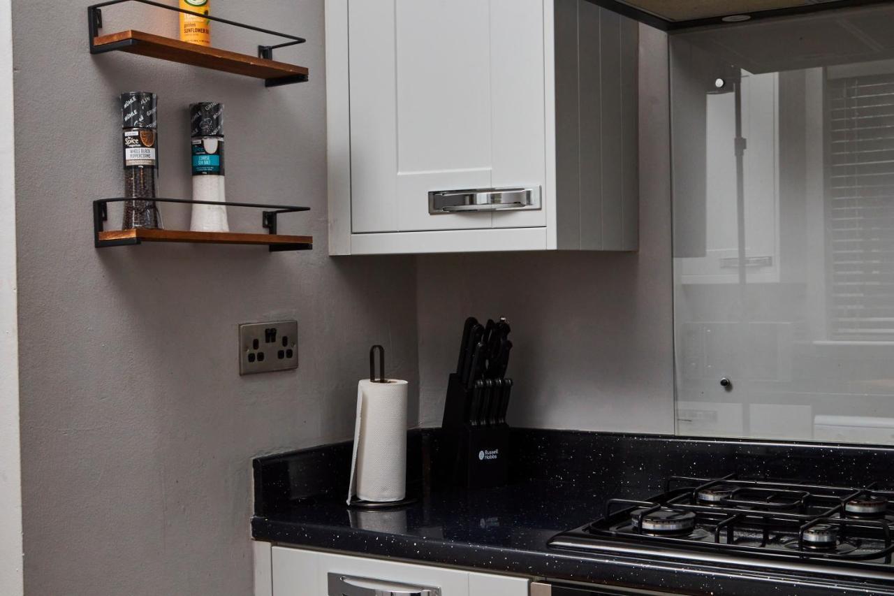 גטשהד Stylish 2 Bedroom Flat - Close To Newcastle City Centre מראה חיצוני תמונה